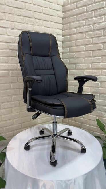 Ofis və oyun kresloları: Yeni, Təkərli, Qolları tənzimlənir, Dəri -da lalafo.az — 27 Ofis və oyun kresloları: Yeni, Təkərli, Qolları tənzimlənir, Dəri — 27
