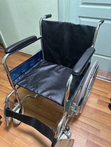Инвалидные коляски: Инвалидня коляска