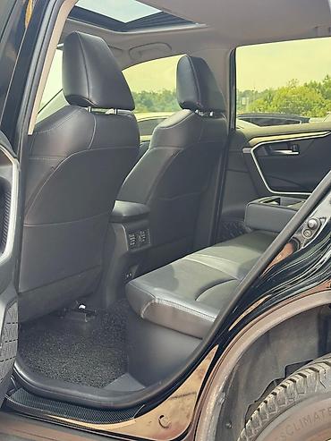 Toyota: Toyota RAV4: 2019 г., Гибрид, Кроссовер — 17