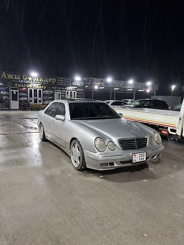Mercedes-Benz E-Class: 2001 г., 3.2 л, Автомат, Бензин, Седан