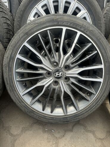 Диски: Литые Диски R 18 Kia, Комплект, отверстий - 5, Б/у