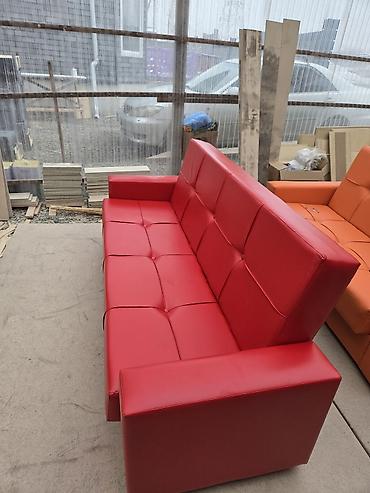 Прямые диваны: Прямой диван, Новый, Трехместный — 24