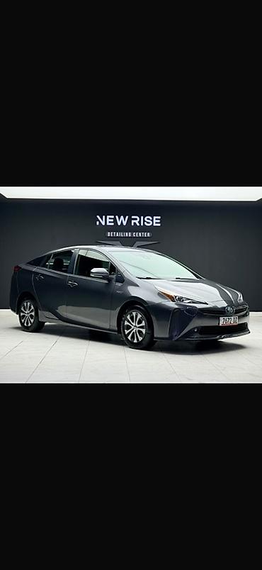 Toyota: Toyota Prius: 2021 г., 1.8 л, Автомат, Гибрид, Хэтчбэк — 1