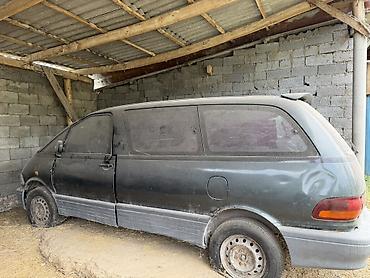 мото бокс: Toyota Previa: 1991 г., 2.4 л, Механика, Бензин, Минивэн — 4