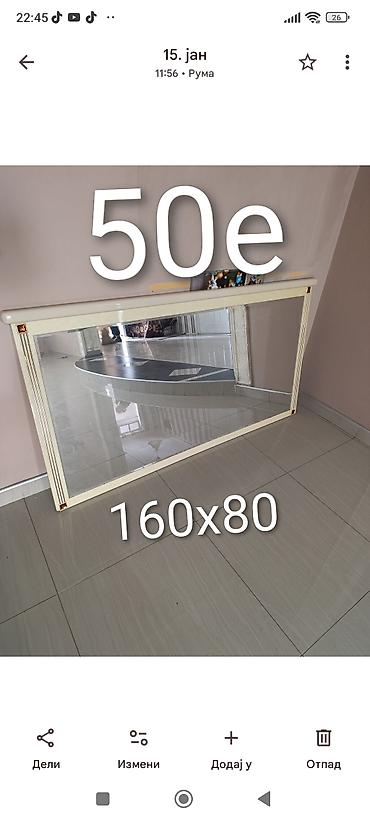 Ugaone garniture: Nameštaj – više artikala 1) Drvena vitrina sa staklenim krilima – — 29