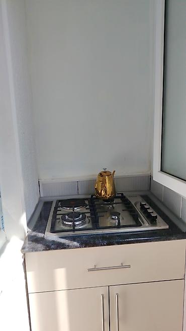 kiray: Geniş və işıqlı otaq kirayə üçün təqdim olunur. Xüsusiyyətlər: - 1 — 7