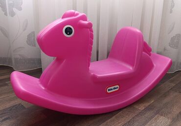 детские вещи на годик: Лошадка качалка Little tikes, б/у, но в очень хорошем состоянии, следы