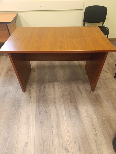 барный стол на кухню: Klassik masa, İşlənmiş, Açılmayan, DSP, Kvadrat masa