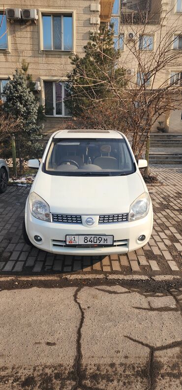 боковой: Nissan Lafesta: 2005 г., 2 л, Автомат, Бензин, Кроссовер