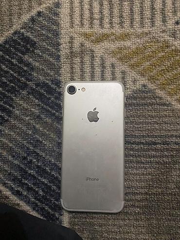 ipod nano 3: IPhone 7, Б/у, 256 ГБ, Серебристый, Зарядное устройство, Защитное стекло, Чехол, 100 % — 1