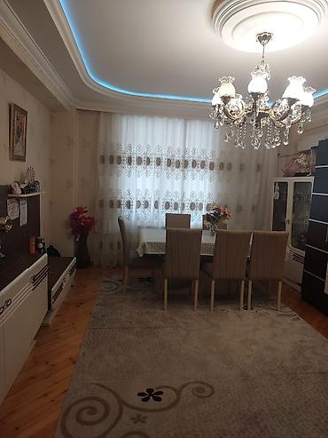 Qonaq otağı dəstləri: Satılır: Klassik üslubda tam mebelli dəst - Qonaq otağı dəsti: - 6 — 6