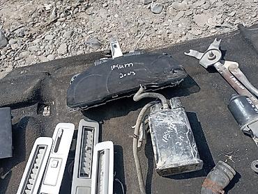 Другие детали кузова: Тойота Ипсум год 2003 — 16