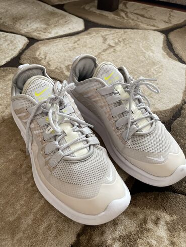 nike air max 40: Nike, 38.5, bоја - Bela