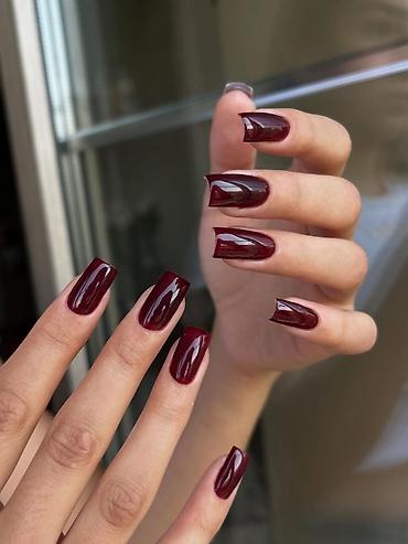Маникюр: Xidmət: Professional manikür və dırnaq dizaynı Təklif edilənlər: - — 2