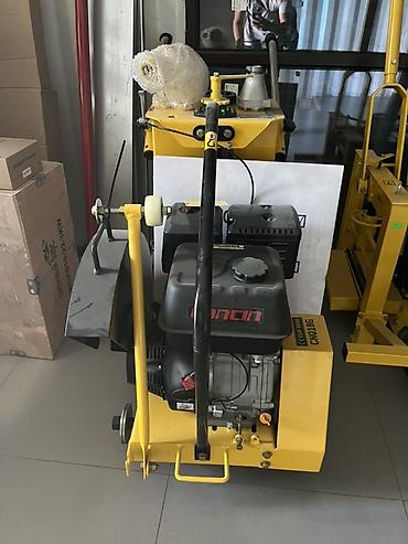 Бензиновая нарезчика швов по бетону CONCRETE CUTTER CNQ18G