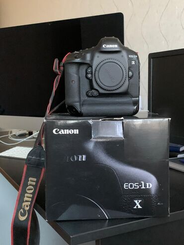 canon eos 5d mark ii: Canon EOS 1Dx fotoaparatımı satıram. Heç bir problemi yoxdur. 3 ildir