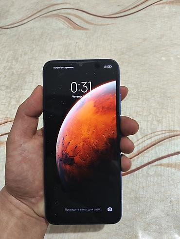 реалми 9: Смартфон Redmi (синего цвета) - Экран: безрамочный с каплевидным — 3