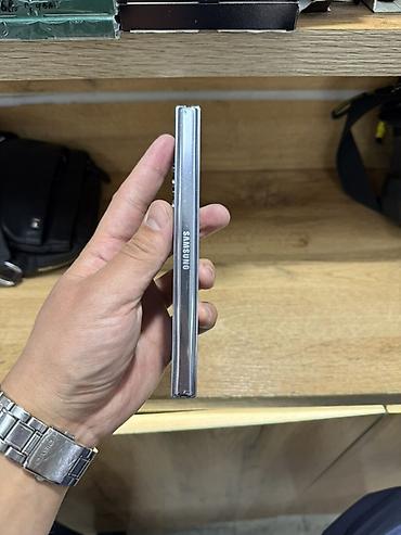 iphone xr 128: Samsung Galaxy Z Fold 5, Б/у, 512 ГБ, цвет - Серебристый, В рассрочку, 1 SIM, eSIM — 4