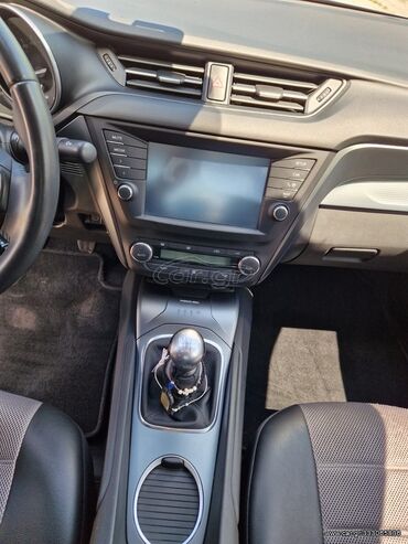 Toyota: Toyota Avensis: 1.6 l. | 2017 έ. Λιμουζίνα — 15