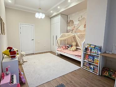 Продажа квартир: 3 комнаты, 117 м², 7 мкр 2 этаж — 10