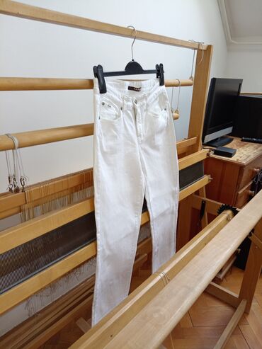 mil tec pantalone: Skupocene bele farmerice CAMBIO, Norah streight, vel. 38,ravnih