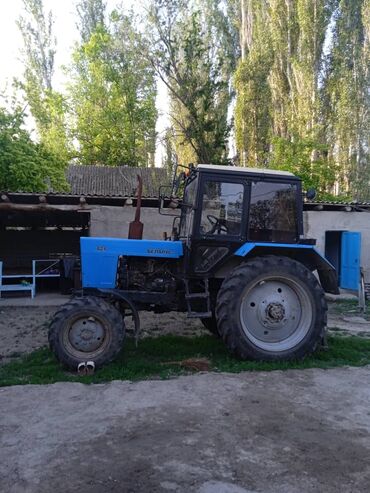 продажа тракторов бу: Беларусь трактор сатылат таласта турат алалы жакшысокосу мн 2013