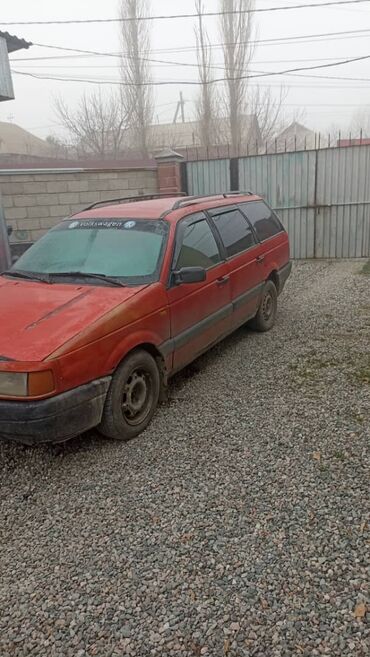 Volkswagen: Volkswagen Passat: 1992 г., 1.8 л, Механика, Бензин, Универсал