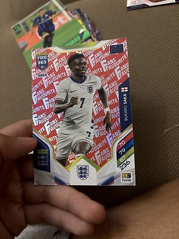 sak qosqu: Panini futbol kolleksiya kartları dəsti Məzmun: - Panini Top — 3