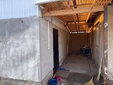 Продажа коттеджей и домов: Срочно продаю дом в Караколе Хоз постройка имеется На участке at lalafo.kg — 5 Продажа коттеджей и домов: Срочно продаю дом в Караколе Хоз постройка имеется На участке — 5