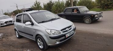 старое авто: Hyundai Getz: 2008 г., 1.4 л, Автомат, Газ, Хэтчбэк