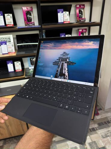 mini notebook computer: Intel Core i5, 8 ГБ ОЗУ, 15 "