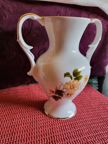 Ostali kućni dekor: Vaza nova 70te Zajecar porcelan. Vaza visina. 21cm — 4