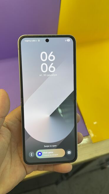 Samsung: Samsung Galaxy Z Flip 6, Б/у, 512 ГБ — 5