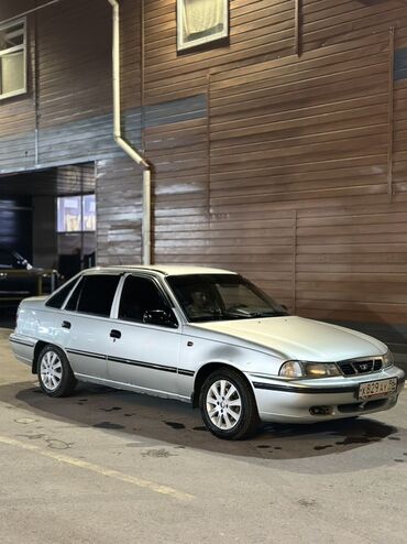 продаю авто в аварийном состоянии: Daewoo Nexia: 2007 г., 1.6 л, Механика, Бензин, Седан
