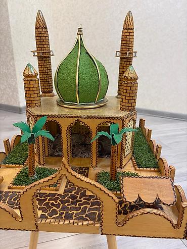 Другое: Taxtadan yonulmuş əl işi Məscid maketi. İdealdır. Ölçüləri 50×47 — 1