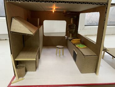 Игрушки: Продаю макет, мини закусочной шаурма из картона с зарядкой подсветкой — 5