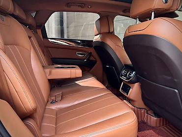 Bentley: Bentley Bentayga: 2019 г., 4 л, Автомат, Бензин, Кроссовер — 12