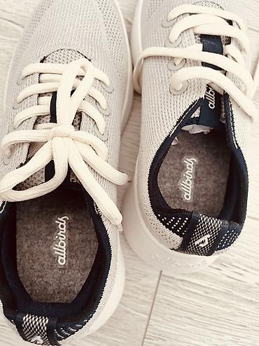 бу серебро: Кроссовки Allbirds (логотип на пятке и стельке). - Лёгкая вязана́я — 2
