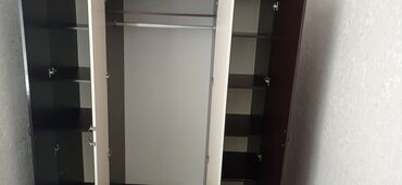 tek şifaner: İşlənmiş, 4 qapılı Dolab-asılqan