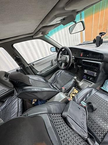 Mazda: Mazda 626: 1988 г., 2 л, Механика, Бензин, Седан — 6