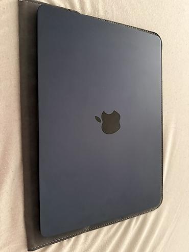 macbook 15: Apple MacBook (14–15") в цвете Midnight с алюминиевым корпусом — 1