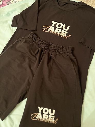 Ev geyimləri, pijamalar: Qara rəngli iki hissəli geyim dəsti – köynək və şort - Model: “YOU — 2