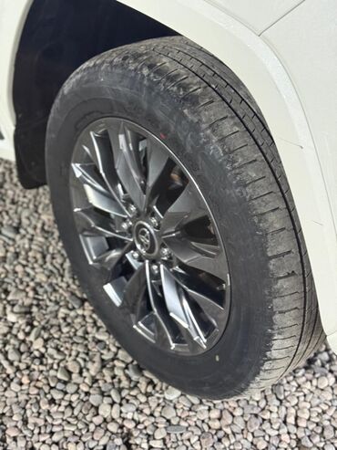 Toyota: Toyota Land Cruiser: 2022 г., 3.5 л, Автомат, Бензин, Внедорожник — 6