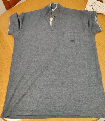 Majice: Muske nove majce. Dobijene na poklon. Velicina XXL. Svaka je po 500 na lalafo.rs — 8 Majice: Muske nove majce. Dobijene na poklon. Velicina XXL. Svaka je po 500 — 8