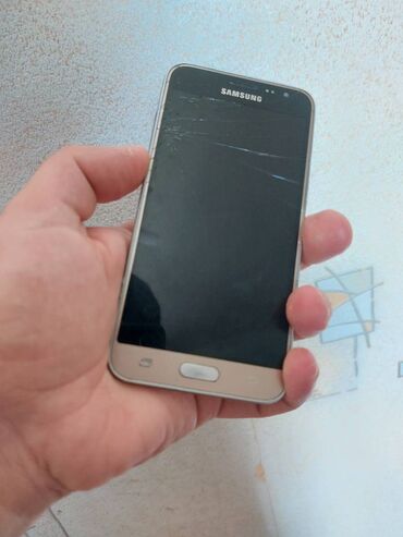 j3 2016: Samsung Galaxy J3 2016, 16 GB, rəng - Qızılı, Qırıq, Sensor, İki sim kartlı