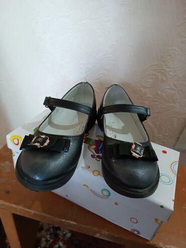 туфли мальчиковые: Продаю детские школьные туфли в идеальном состоянии 32 размера