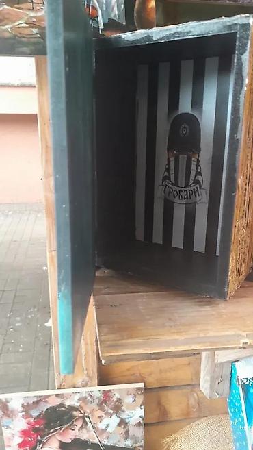 platneni ormar: PARTIZAN GROBARI DRVENA KUTIJA-KNJIGA NOVA PARNI VALJAK JNA | Cene — 4