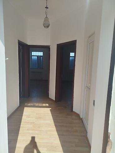 montinde evler: 2 otaqlı, 50 kv. m, Kredit yoxdur, Orta təmir — 3