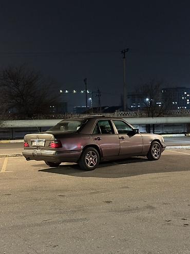 audi a3 2018: Mercedes-Benz W124: 1994 г., Механика, Бензин, Седан — 4