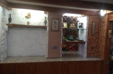 Kommersiya daşınmaz əmlakının satışı: Tecili!!!Şəhərin mərkəzində Əlövsət Quliyev 123 küçəsində yerləşən ( — 9